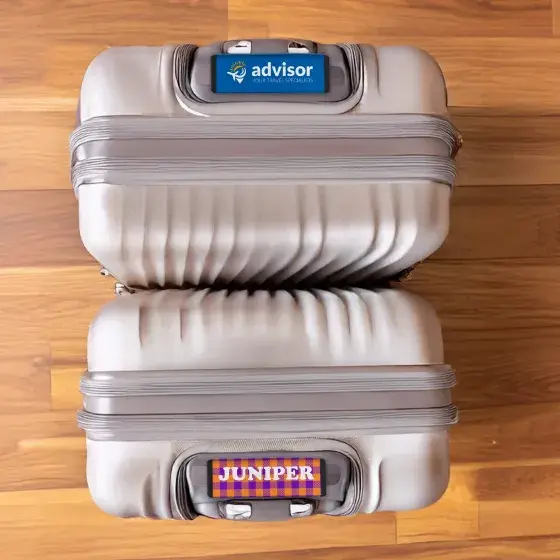 luggage-handle-wrap-lifestyle-01-sm