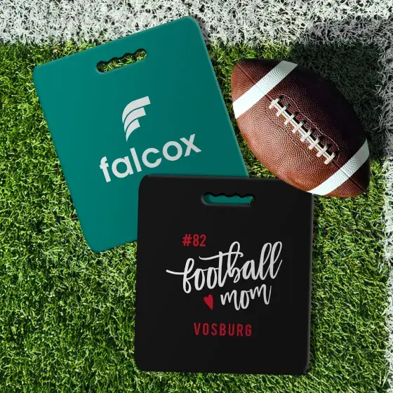 stadium-cushion-rectangle-lifestyle-01-sm